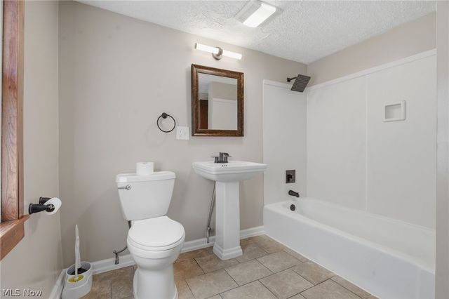 2321 S Arch Avenue S, Alliance, OH 44601