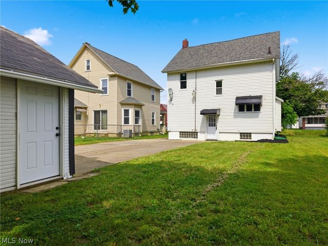 2321 S Arch Avenue S, Alliance, OH 44601