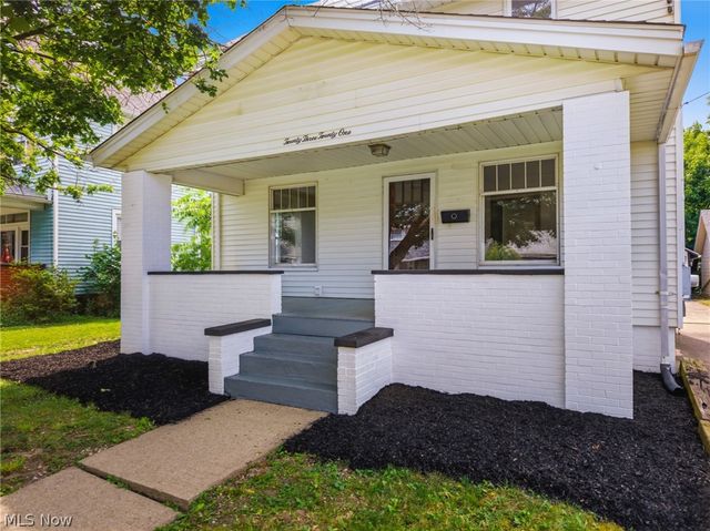 2321 S Arch Avenue S, Alliance, OH 44601