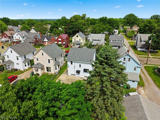 2321 S Arch Avenue S, Alliance, OH 44601