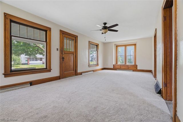2321 S Arch Avenue S, Alliance, OH 44601