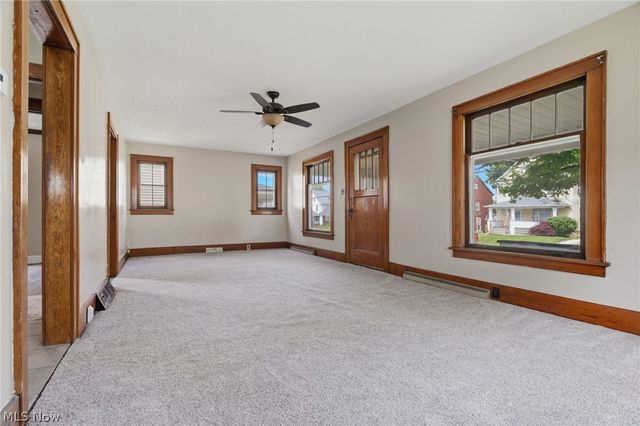 2321 S Arch Avenue S, Alliance, OH 44601