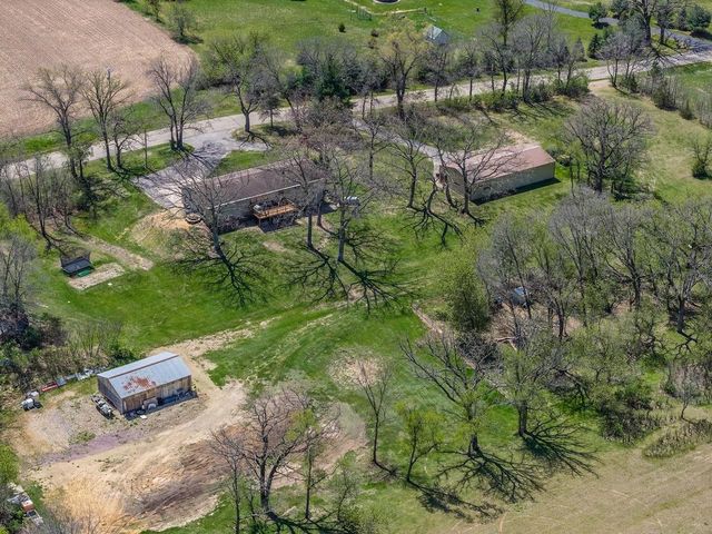 E9010A South Avenue, Reedsburg, WI 53959