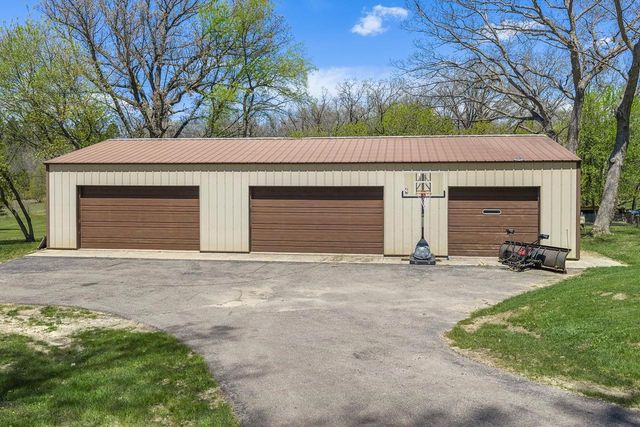 E9010A South Avenue, Reedsburg, WI 53959