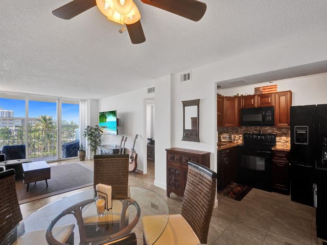 111 Briny Avenue 5-10, Pompano Beach, FL 33062