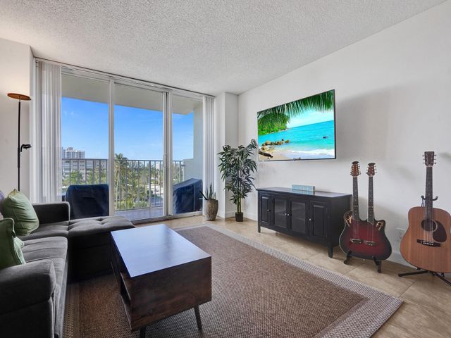 111 Briny Avenue 5-10, Pompano Beach, FL 33062