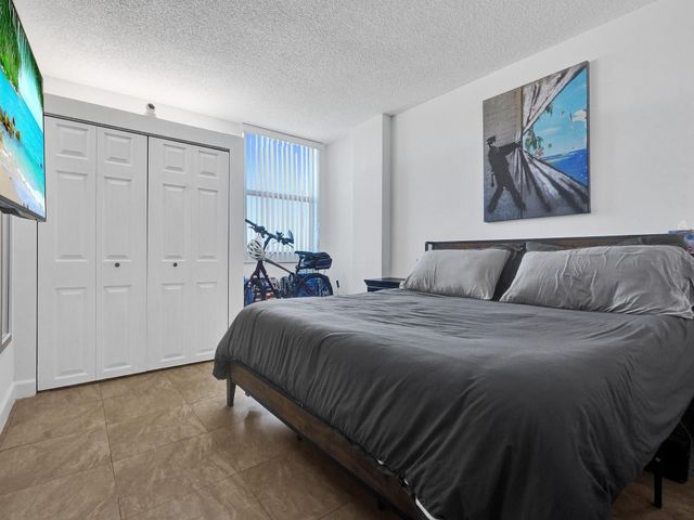 111 Briny Avenue 5-10, Pompano Beach, FL 33062