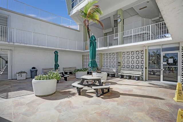 111 Briny Avenue 5-10, Pompano Beach, FL 33062