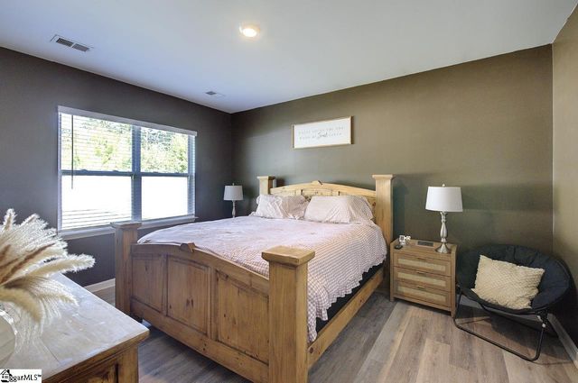 480 Bucky Drive, Woodruff, SC 29388