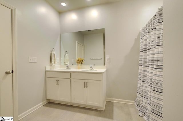 480 Bucky Drive, Woodruff, SC 29388