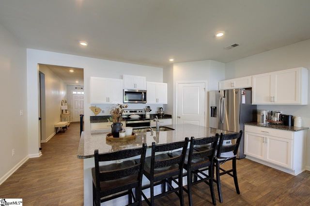 480 Bucky Drive, Woodruff, SC 29388