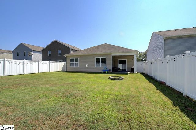 480 Bucky Drive, Woodruff, SC 29388