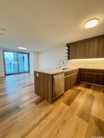 1500 Rycroft Street 900R, Honolulu, HI 96814