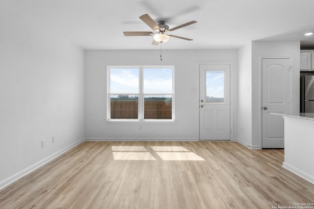 16056 Imes Way, Lytle, TX 78052