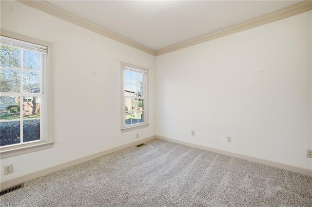 4044 Devon DR, Chesapeake, VA 23321