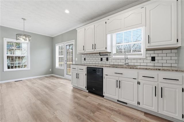 123 Nelson Oaks Drive, Ball Ground, GA 30107