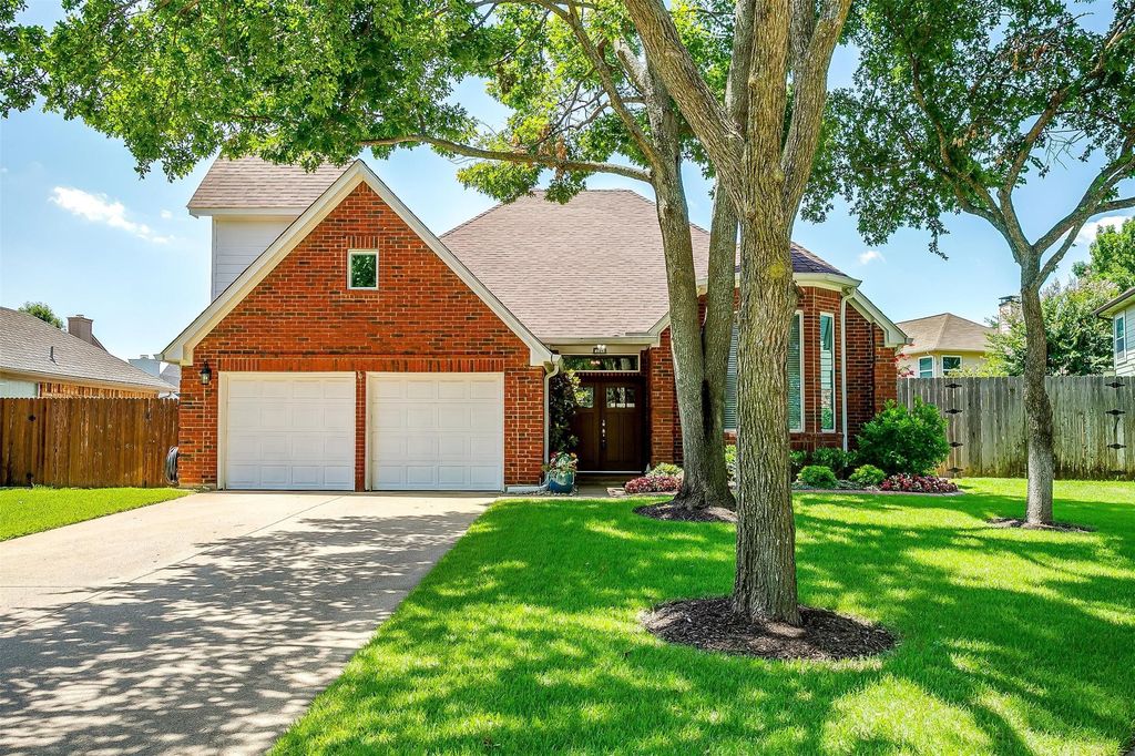 609 Huntington Court, Grapevine, TX 76051