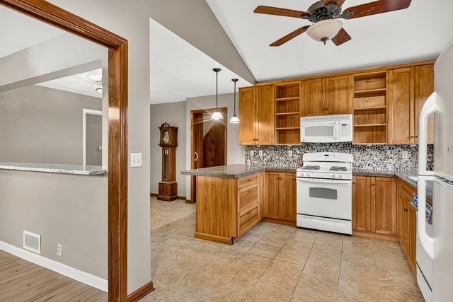 3104 Sunnyside Drive, Rockford, IL 61114