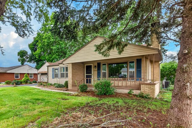 3104 Sunnyside Drive, Rockford, IL 61114