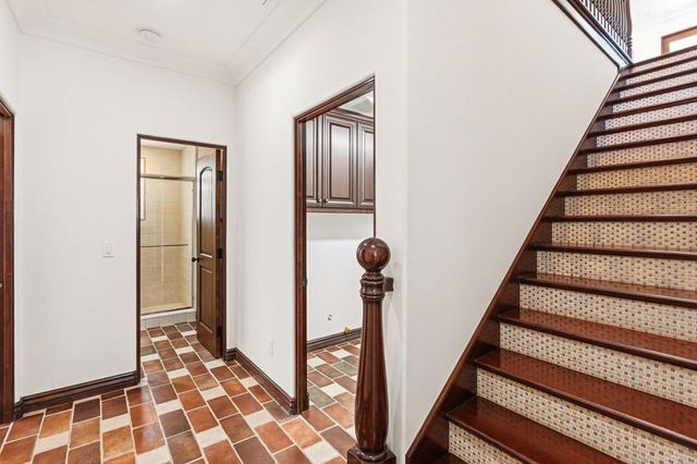15616 New Park Terrace, San Diego, CA 92127