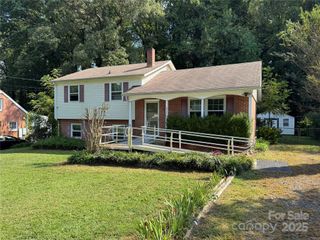 1922 Elmwood Drive, Gastonia, NC 28054