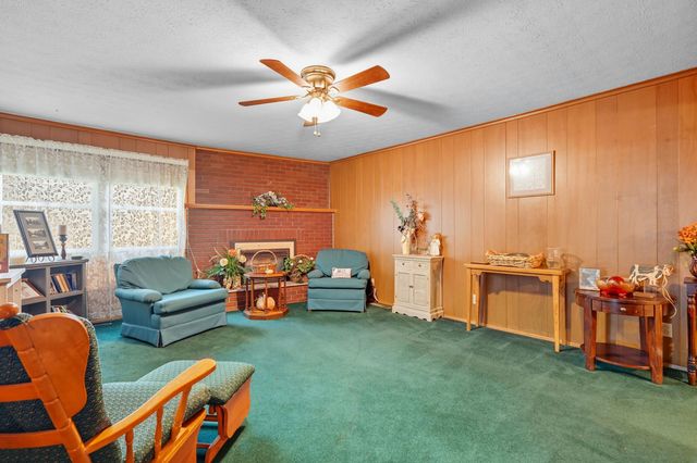 1871 E Shamrock Circle, Springfield, MO 65804