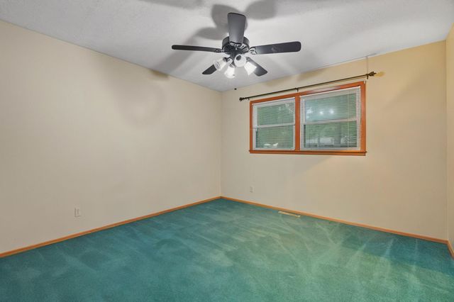 1871 E Shamrock Circle, Springfield, MO 65804