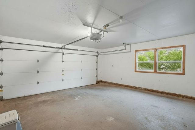 1871 E Shamrock Circle, Springfield, MO 65804