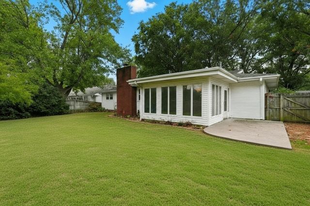 1871 E Shamrock Circle, Springfield, MO 65804