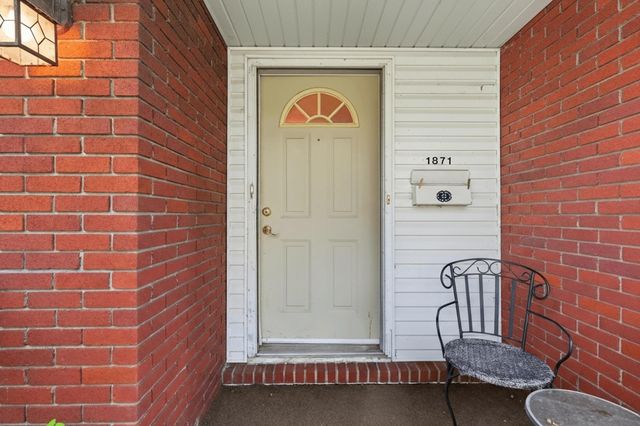 1871 E Shamrock Circle, Springfield, MO 65804