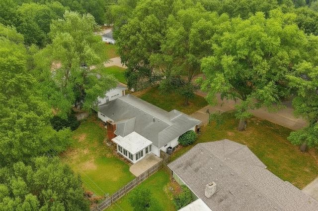 1871 E Shamrock Circle, Springfield, MO 65804