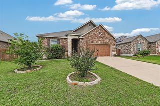 1008 Estes PARK, Taylor, TX 76574