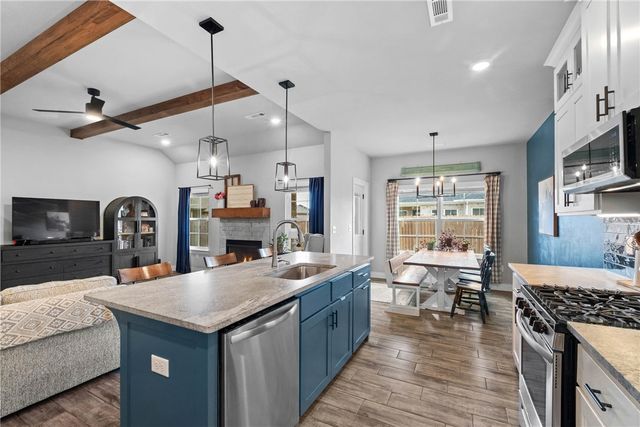 924 Laux Lane, Pea Ridge, AR 72751