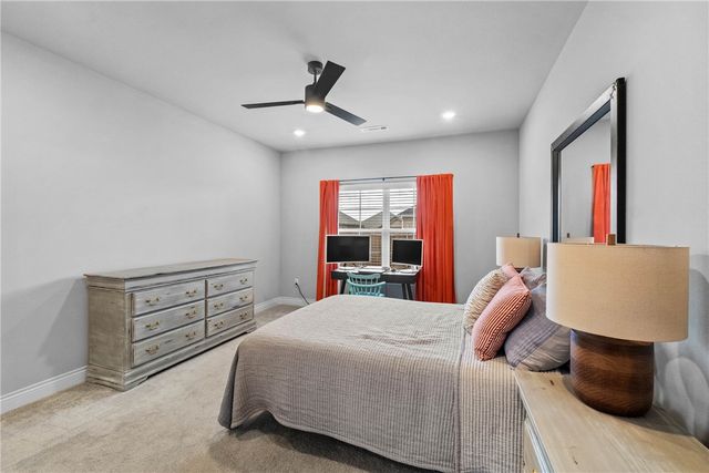 924 Laux Lane, Pea Ridge, AR 72751
