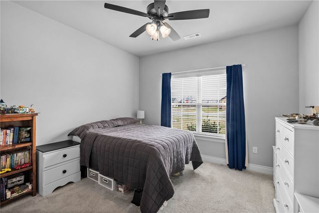 924 Laux Lane, Pea Ridge, AR 72751