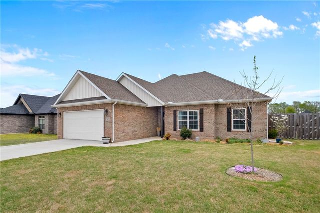 924 Laux Lane, Pea Ridge, AR 72751