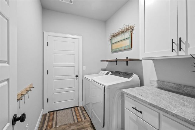 924 Laux Lane, Pea Ridge, AR 72751