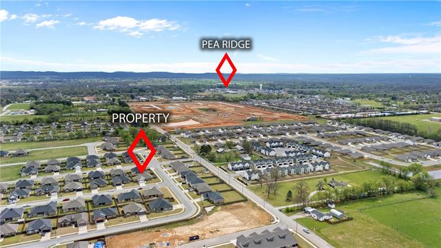 924 Laux Lane, Pea Ridge, AR 72751