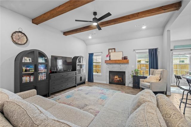924 Laux Lane, Pea Ridge, AR 72751