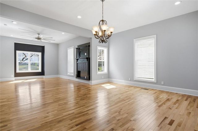 406 E Forest Street, Harrisonville, MO 64701