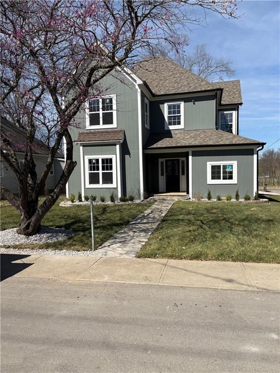 406 E Forest Street, Harrisonville, MO 64701