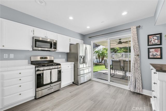 976 Miraflores Drive, Corona, CA 92882