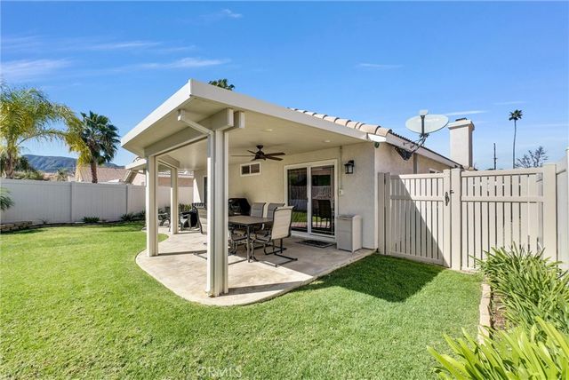 976 Miraflores Drive, Corona, CA 92882