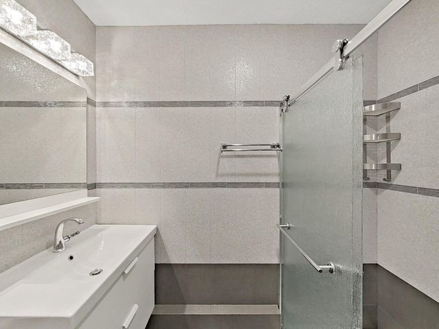 121 BRANDY WINE DRIVE 121, Largo, FL 33771