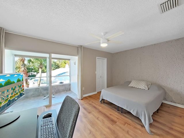 121 BRANDY WINE DRIVE 121, Largo, FL 33771