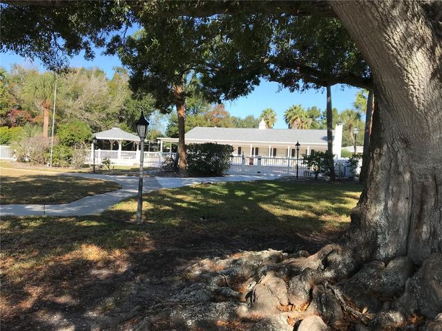 121 BRANDY WINE DRIVE 121, Largo, FL 33771