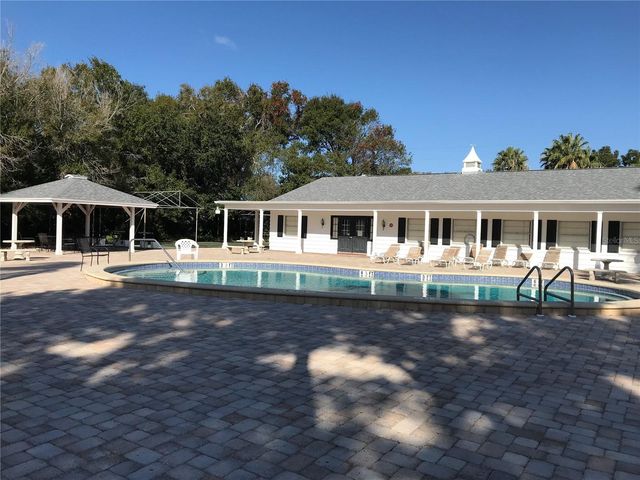 121 BRANDY WINE DRIVE 121, Largo, FL 33771