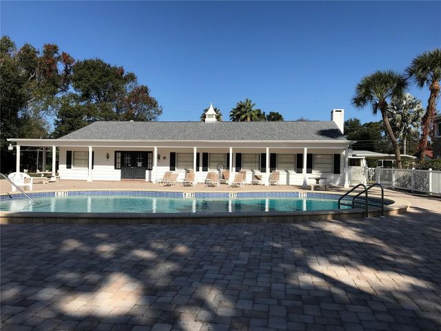 121 BRANDY WINE DRIVE 121, Largo, FL 33771