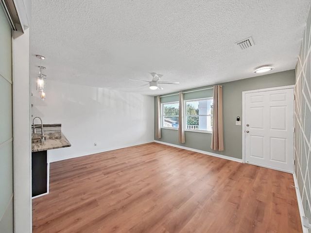 121 BRANDY WINE DRIVE 121, Largo, FL 33771