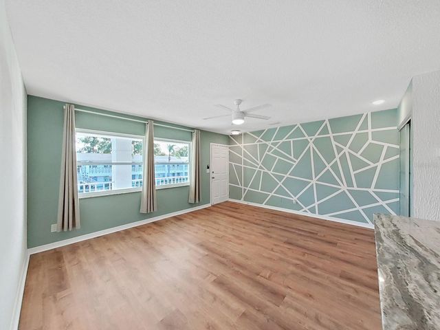 121 BRANDY WINE DRIVE 121, Largo, FL 33771